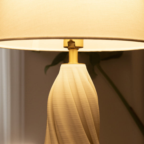 Lightsin 3D Pure White Ceramic Spiral Vase Table Lamp with Fabric Shade Lightsin UK