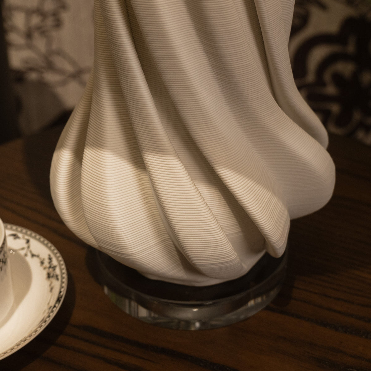 Lightsin 3D Pure White Ceramic Spiral Vase Table Lamp with Fabric Shade Lightsin UK