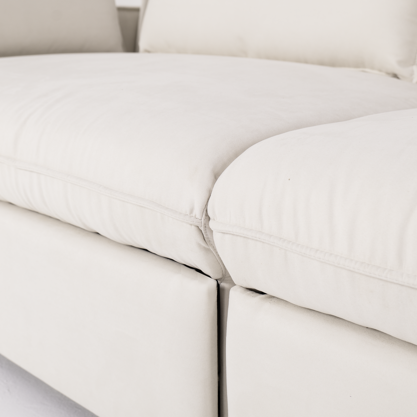 Creamy Tofu Block Pullout Sofa Bed with Storage