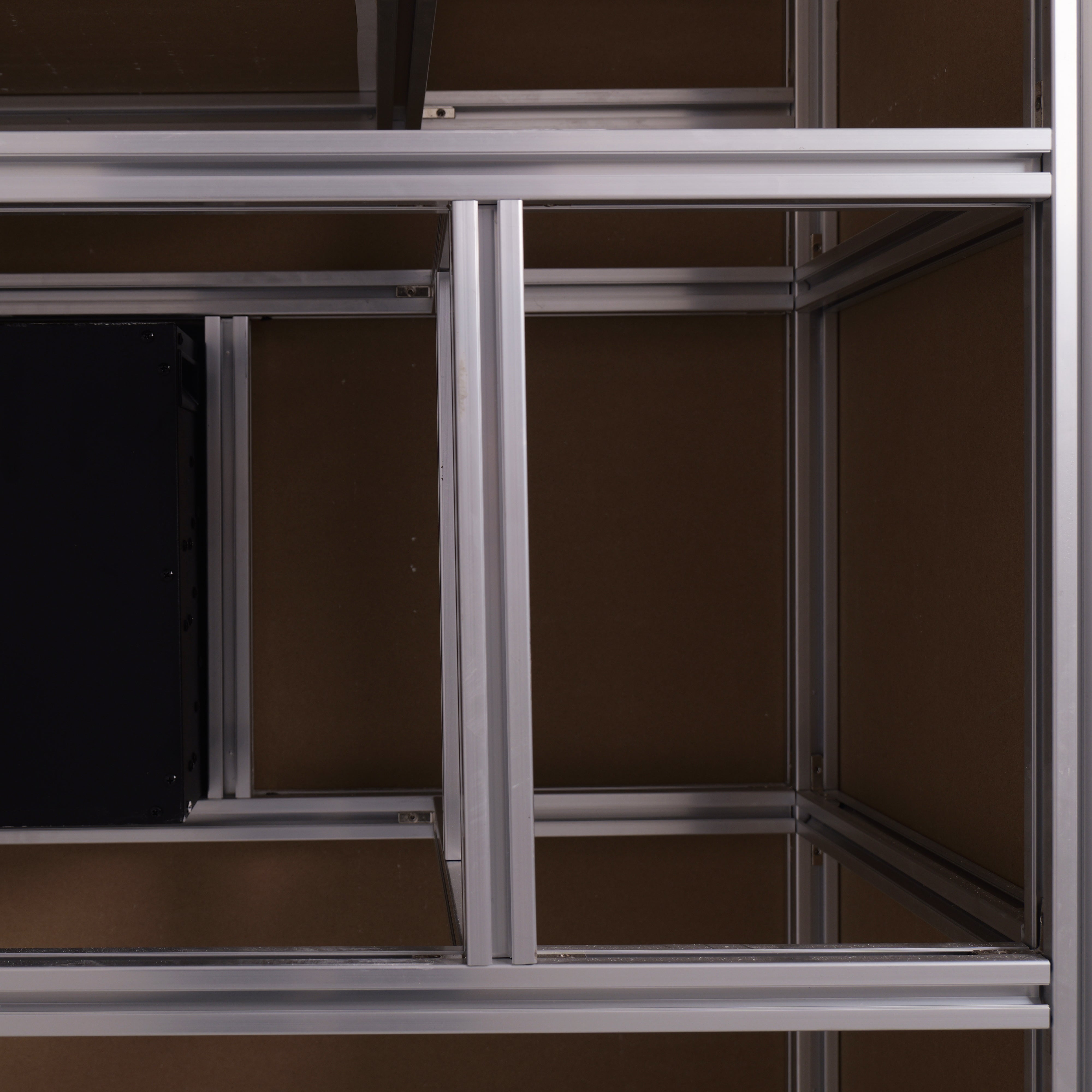 Easy-to-Install Aluminum Profile Media Wall Frame